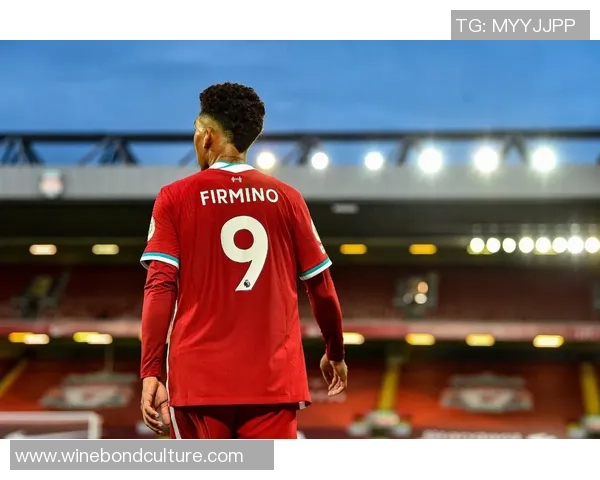 孤独的绿黄战袍背影巴西足球明星的落寞人生与追梦之路